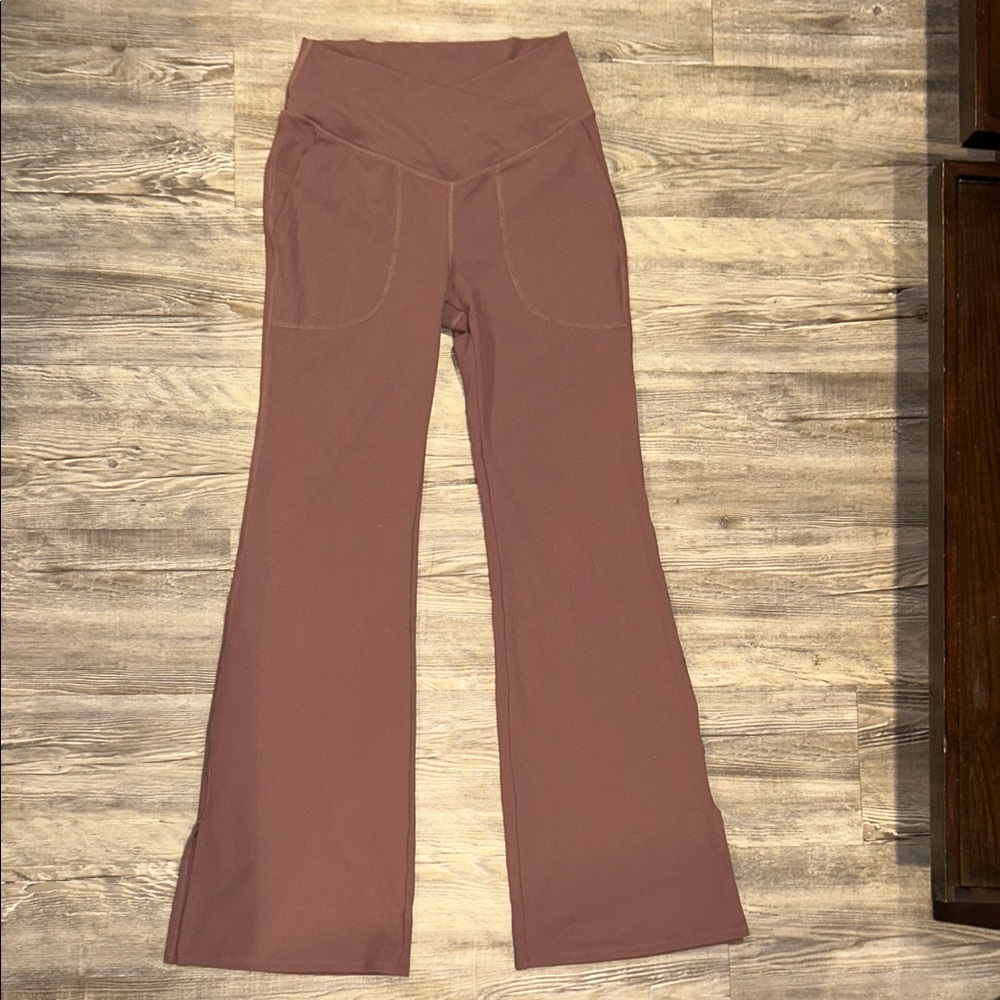 HALARA Mauve High-Waisted Leggings